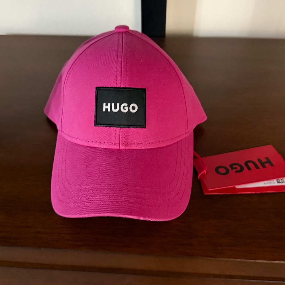 Hugo Boss hat